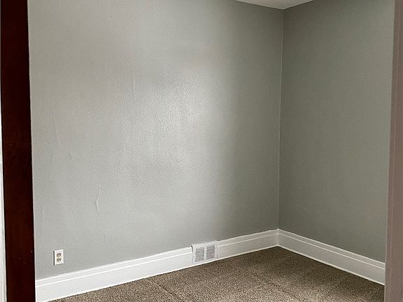 4th image of 1404 Walnut Ave