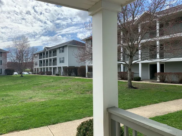 15 S Shafer St APT 201, Athens, OH 45701