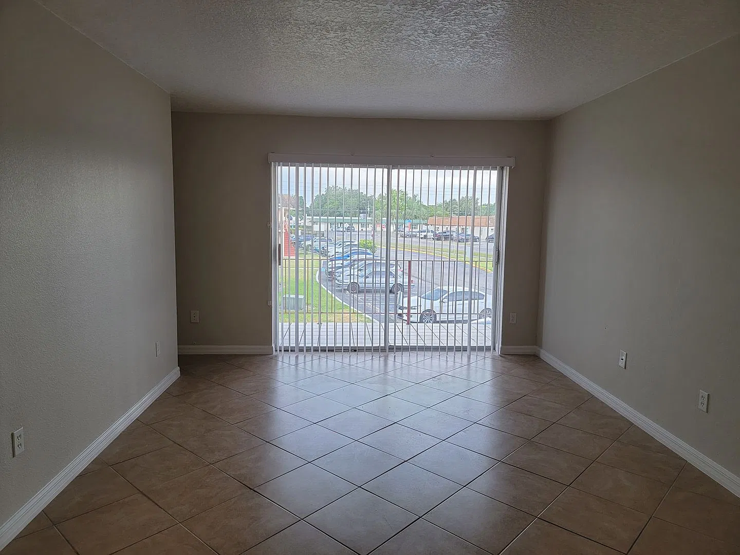 Condo 1 bedroom 1 bath — Photo 2