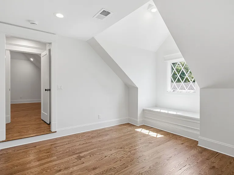 4411 Nebraska Ave — Photo 31