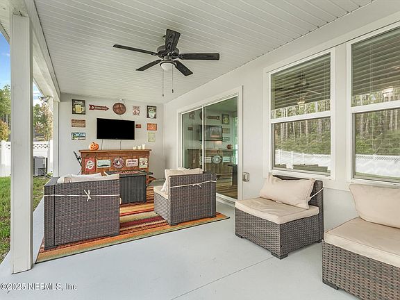 4th image of 306 GLASGOW Drive