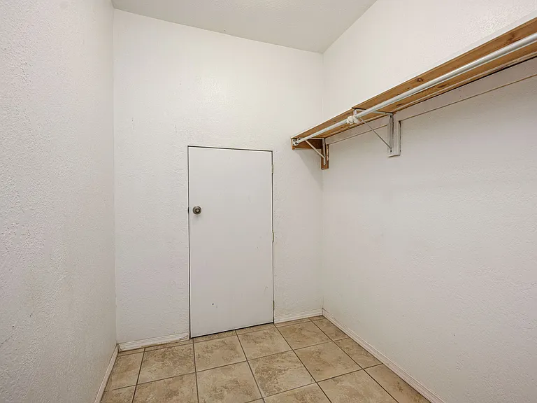 865 Outpost — Photo 13
