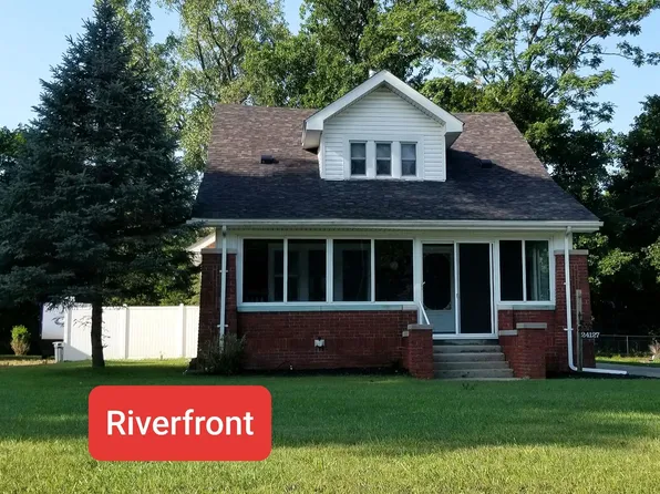 24127 Huron River Dr, Rockwood, MI 48173