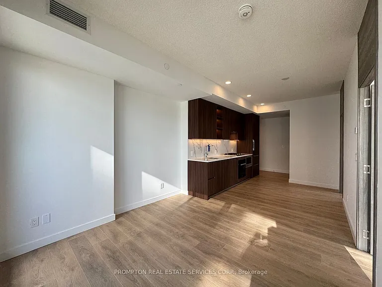 68 Esther Shiner Blvd #1211 — Photo 6