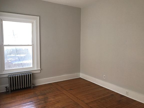 5th image of 90 Robie St APT 1