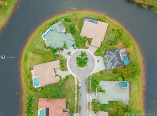 345 Mallard Rd, Weston, FL 33327