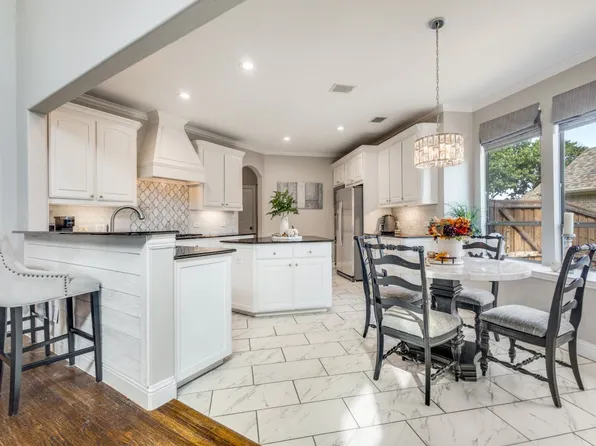 2806 Spring Oaks Dr, Highland Village, TX 75077