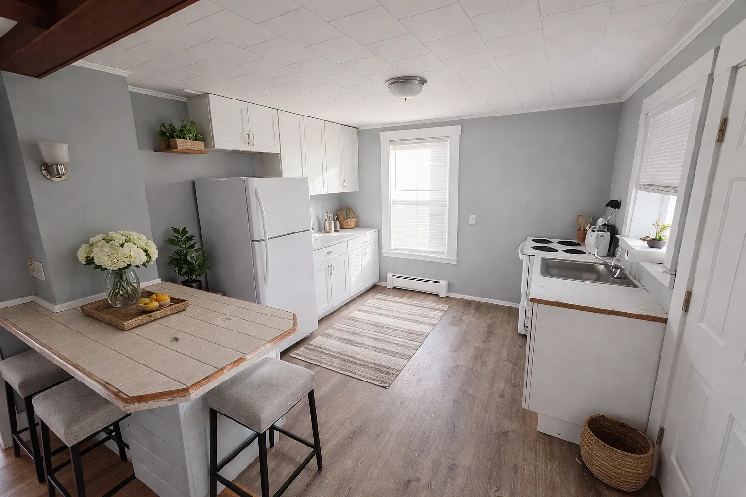 2 bed, $1,600 — Photo 4