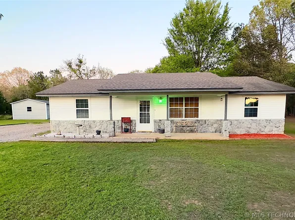 3876 S Blackberry Ln, Atoka, OK 74525