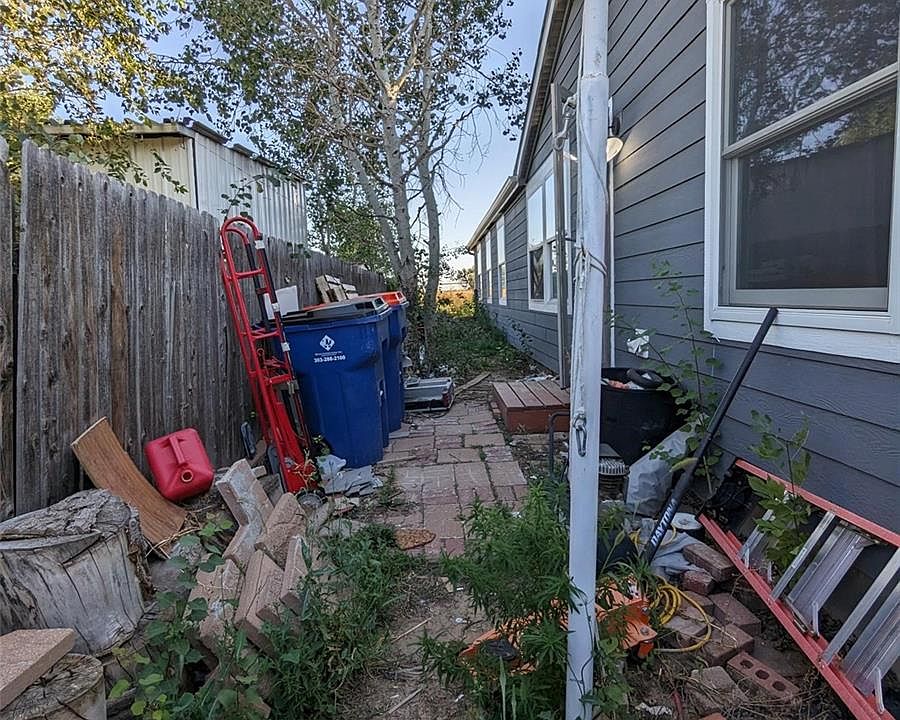 2nd image of 1096 Glen Dale Circle
