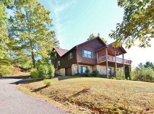 405 Country Mountain Ridge Dr, Murphy, NC 28906