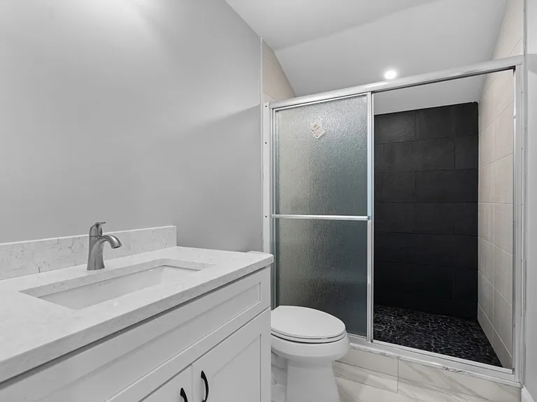 69 Cutler St #B — Photo 5
