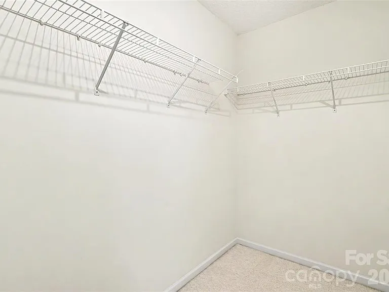 14802 Bergerac Ct — Photo 35