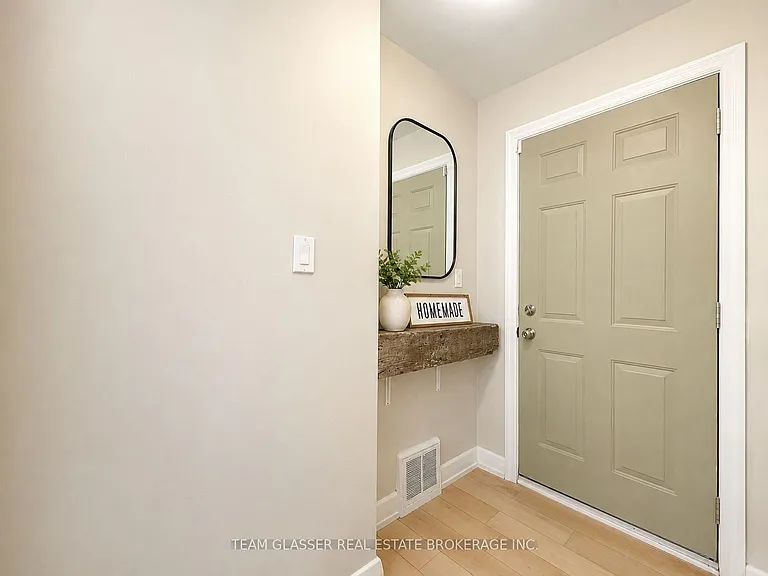 63 Elliott St — Photo 7