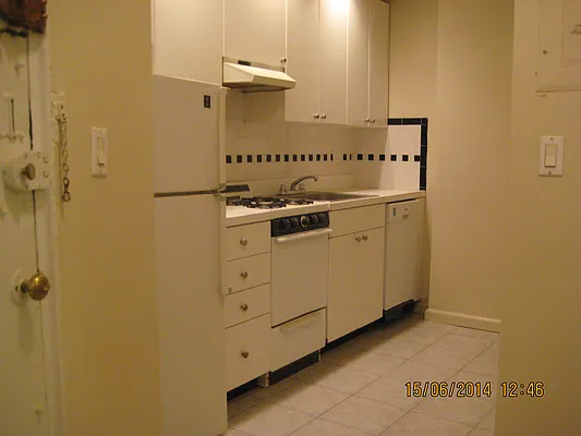Rented by Magnone Real Estate | media 33