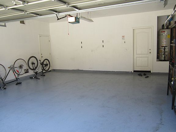 2nd image of 820 Greg Thatch Cir