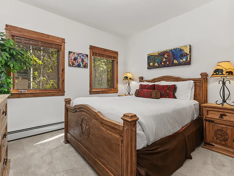 2nd Level - Queen Bedroom 3