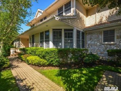 232 Augusta Ct, Roslyn, NY, 11576