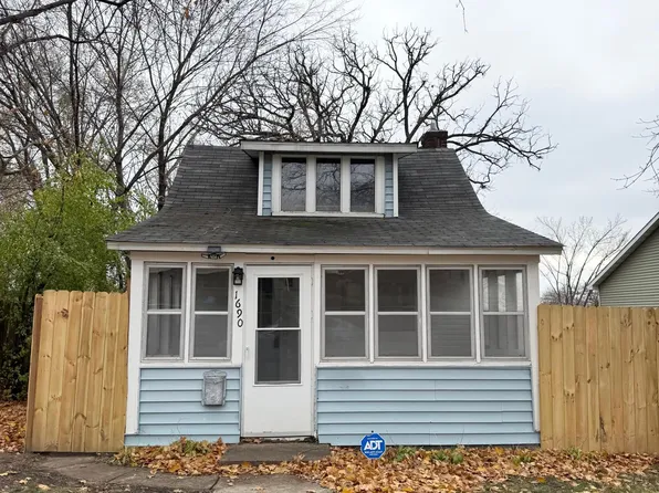 1690 Bush Ave, Saint Paul, MN 55106