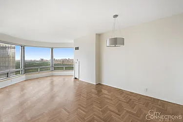 Rented by City Connections Realty