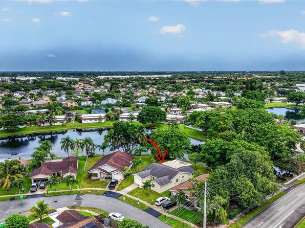 4904 NW 96th Ave, Sunrise, FL 33351