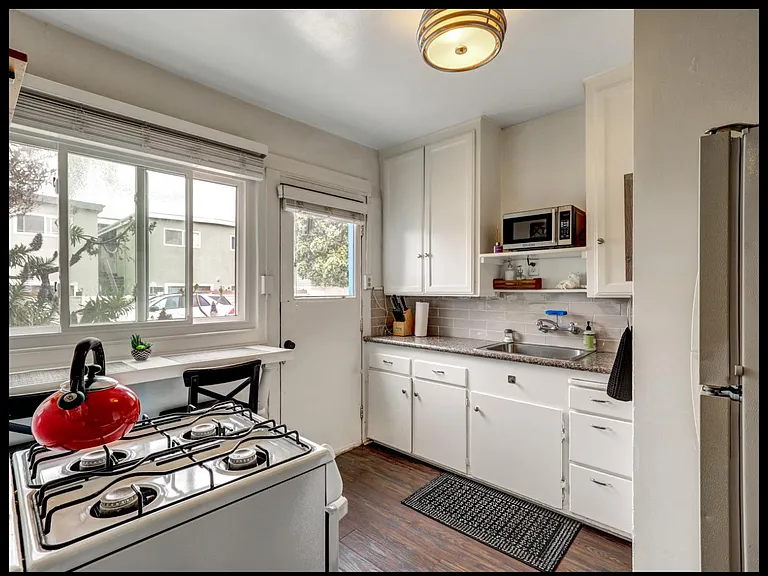 Unit 1 kitchen