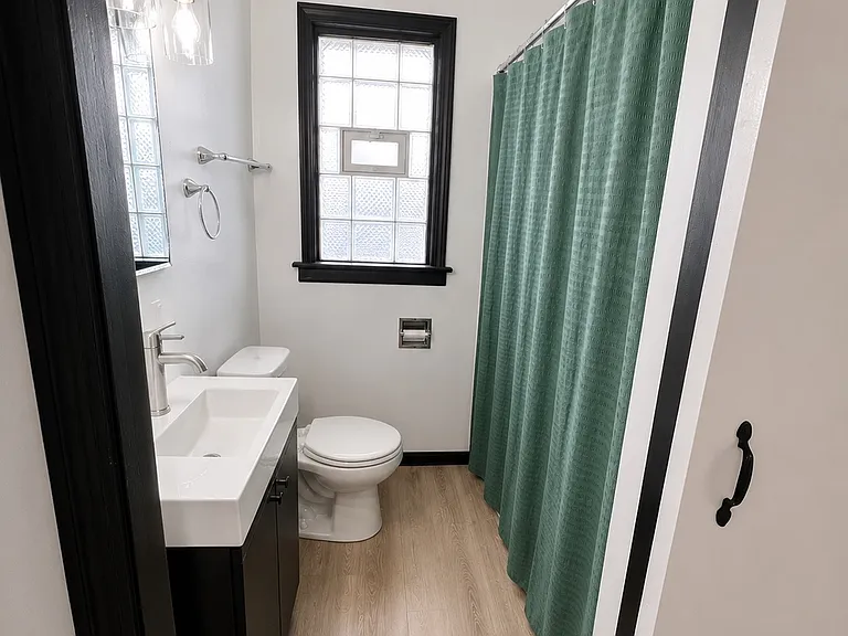7723 W 61st Pl — Photo 4