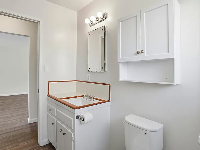 2105 Royal Dr #1 — Photo 19