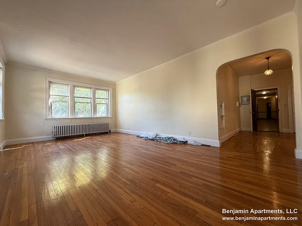 2039-2045 Commonwealth Ave #5
