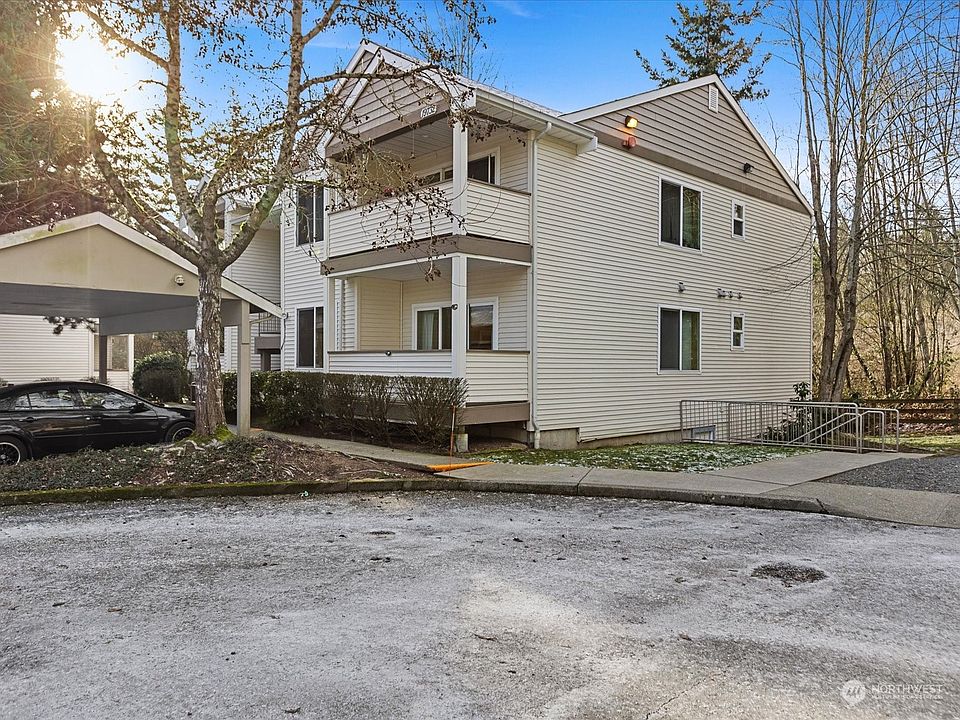 1st image of 19732 50th Avenue W #102