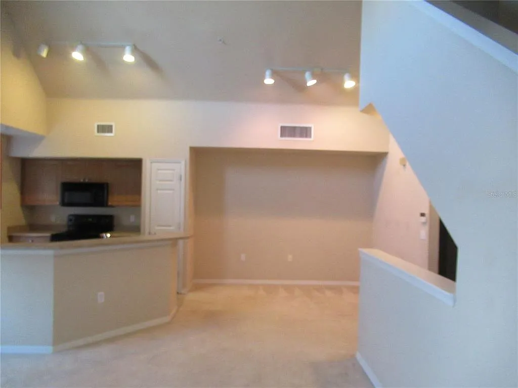 2 bed, 2.0 bath, 1316 sqft, $1,850 — Photo 2