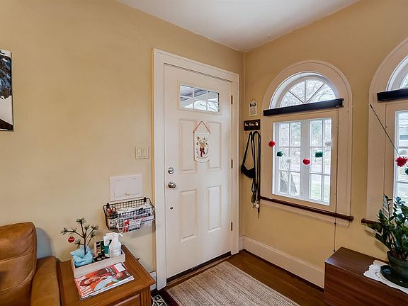 5th image of 6704 Grace Ave