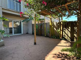 13713 SW 171st Ln, Miami, FL 33177