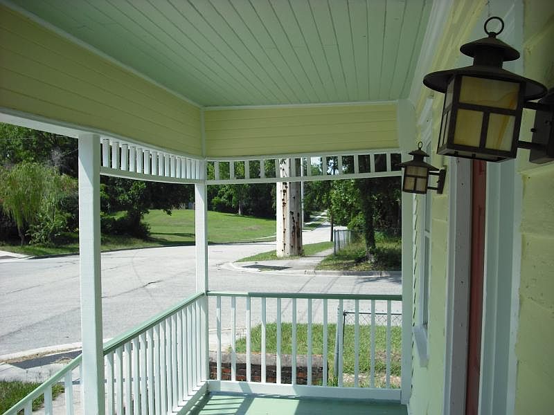 2nd image of 726 N 11th St
