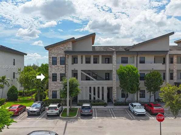 7925 NW 104th Ave APT 21, Doral, FL 33178
