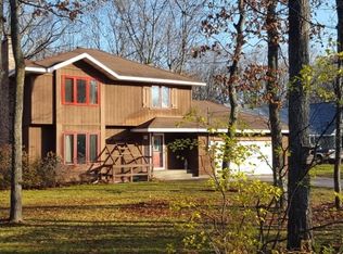 51 Stonegate Dr, Marquette, MI 49855