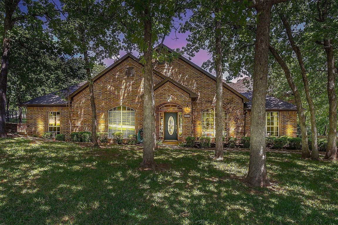 3401 Oak Trail Dr, Burleson, TX 76028 | Zillow