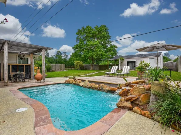 25918 Oakridge Forest Ln, Spring, TX 77386