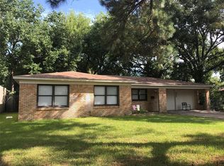 6 Coronado Cir, La Marque, TX 77568