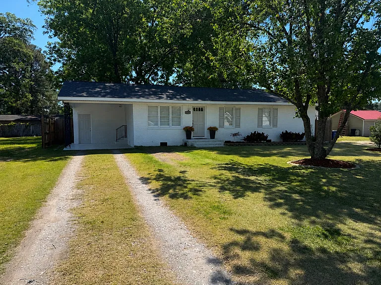 4155 Lee St — Photo 1
