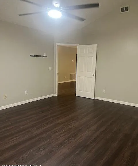 2806 Hilsdale Harbor Way — Photo 2