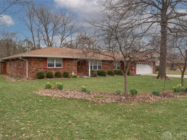 2160 Crystal Marie Dr, Dayton, OH 45431