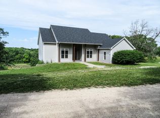 1505 N Wind Ln, Centertown, MO 65023