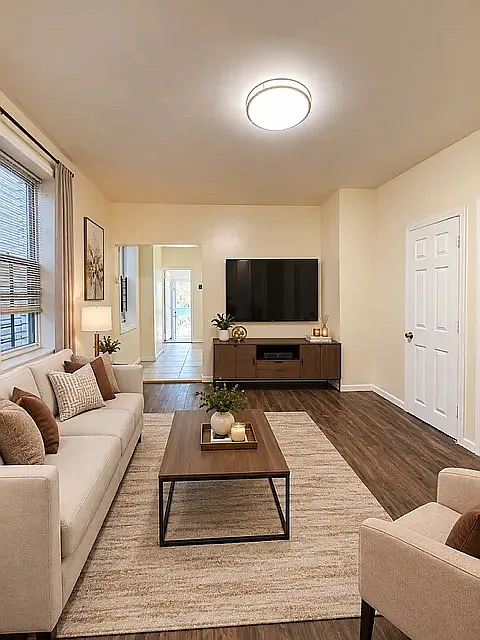 146 Cedar Ave #4