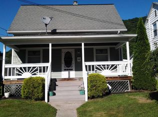 12 Park St, Mocanaqua, PA 18655