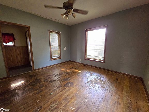 3rd image of 1103 1st St