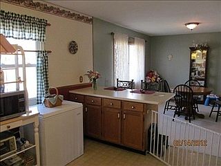 5th image of 2042 Drummond Dr