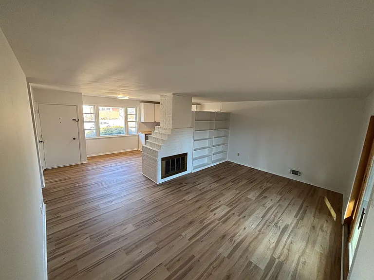 5321 Ravensworth Rd — Photo 5