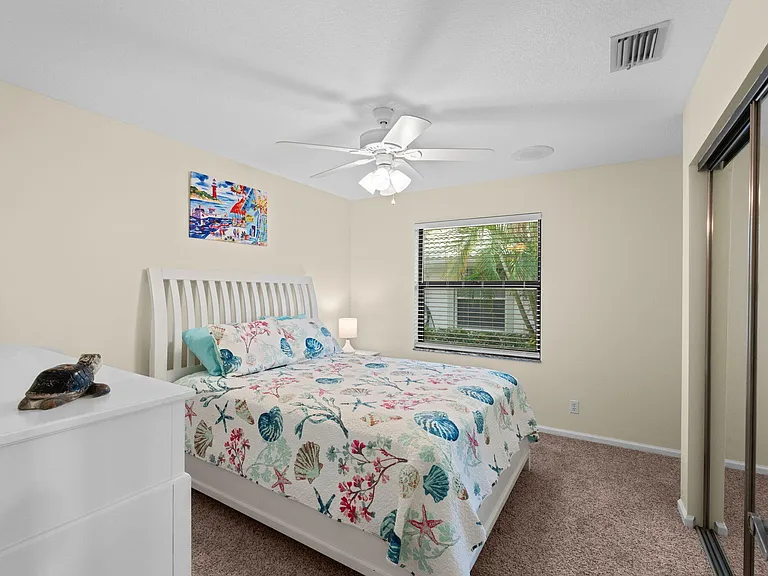 1707 Primrose Ln — Photo 25