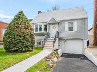 3038 Harding Ave, Bronx, NY 10465